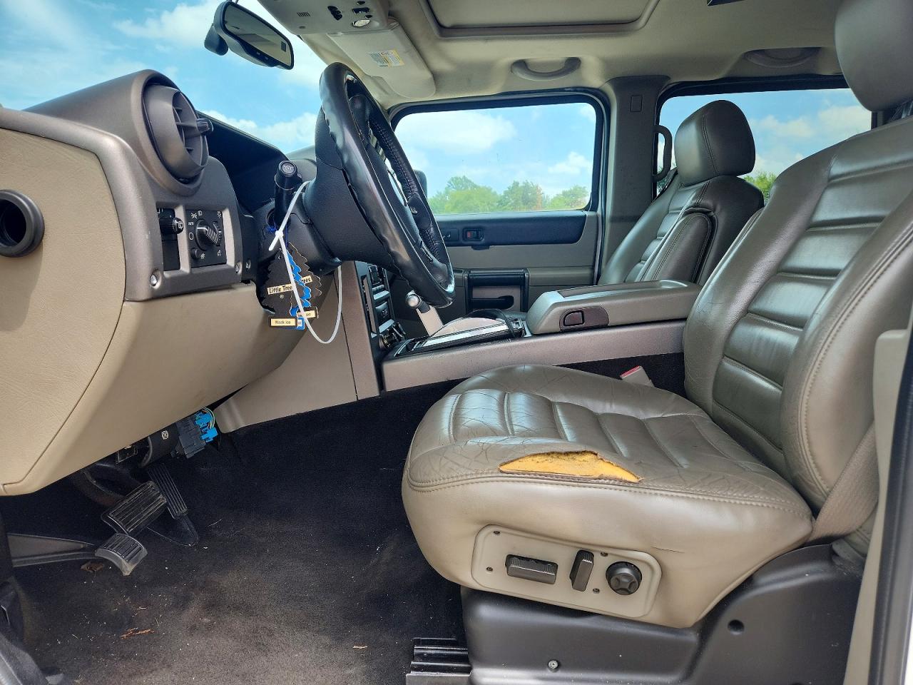 2004 HUMMER H2