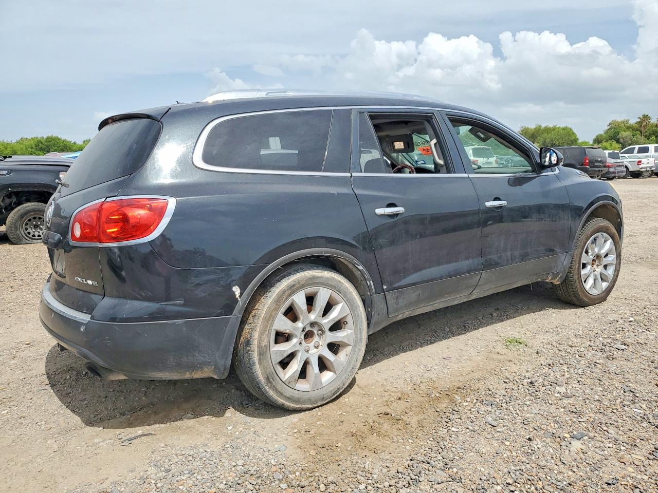 2011 BUICK ENCLAVE