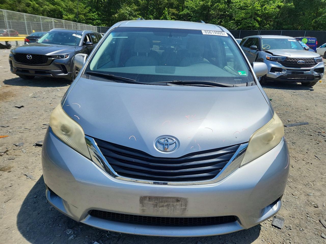 2013 TOYOTA SIENNA