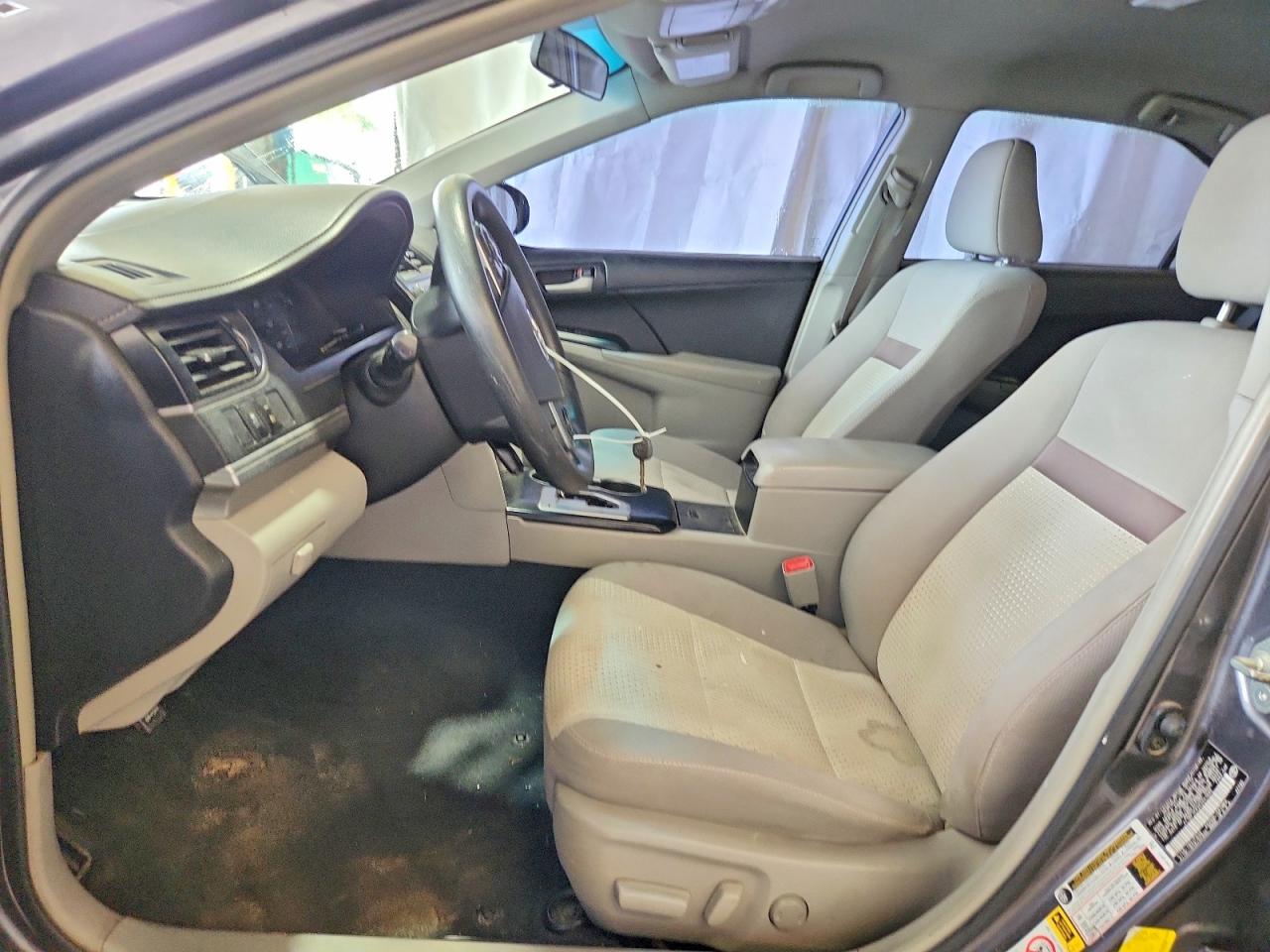 2014 TOYOTA CAMRY