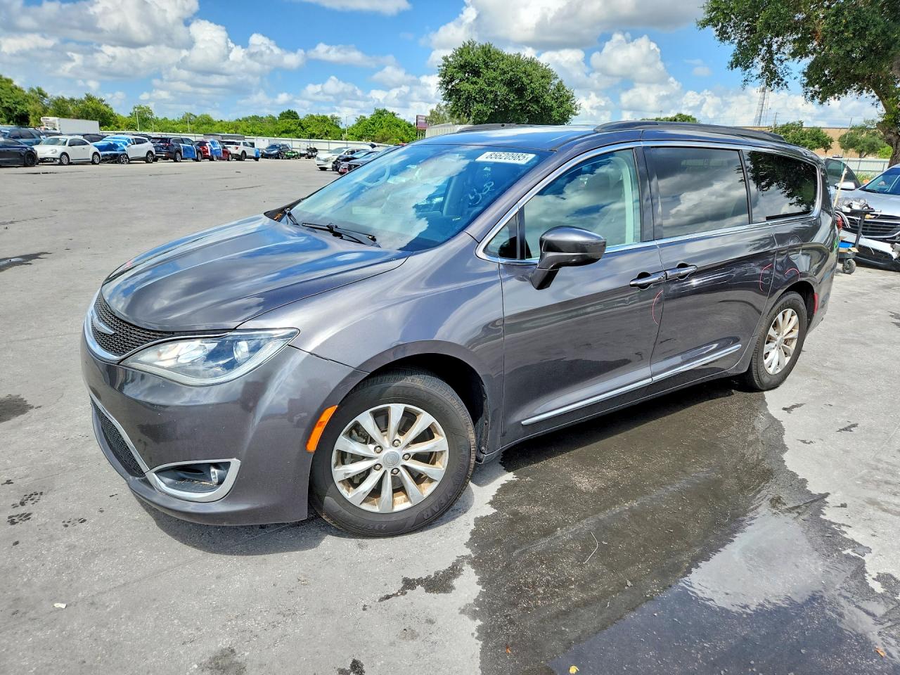 2017 CHRYSLER PACIFICA