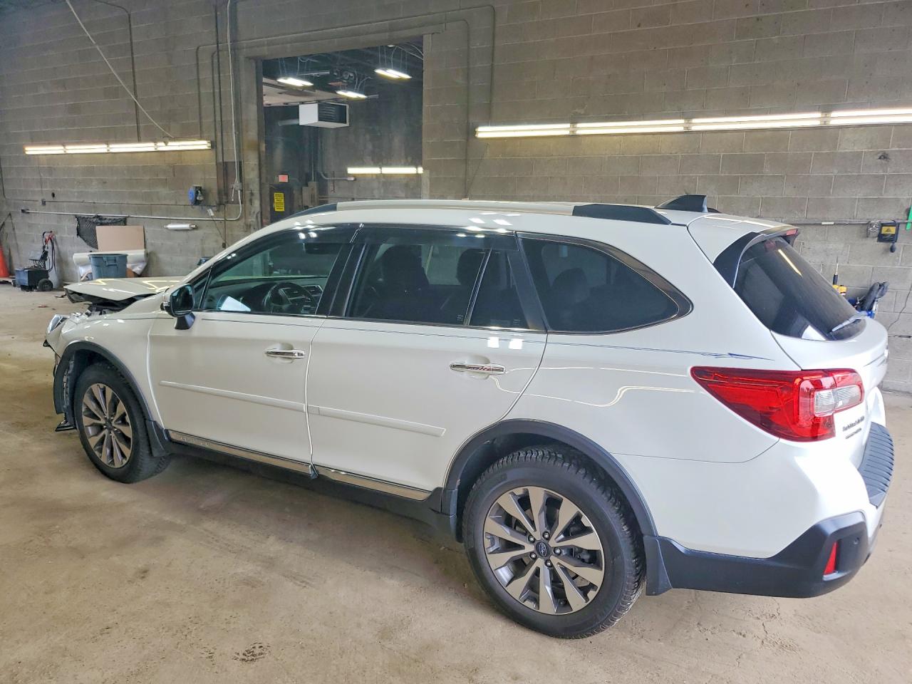 2018 SUBARU OUTBACK