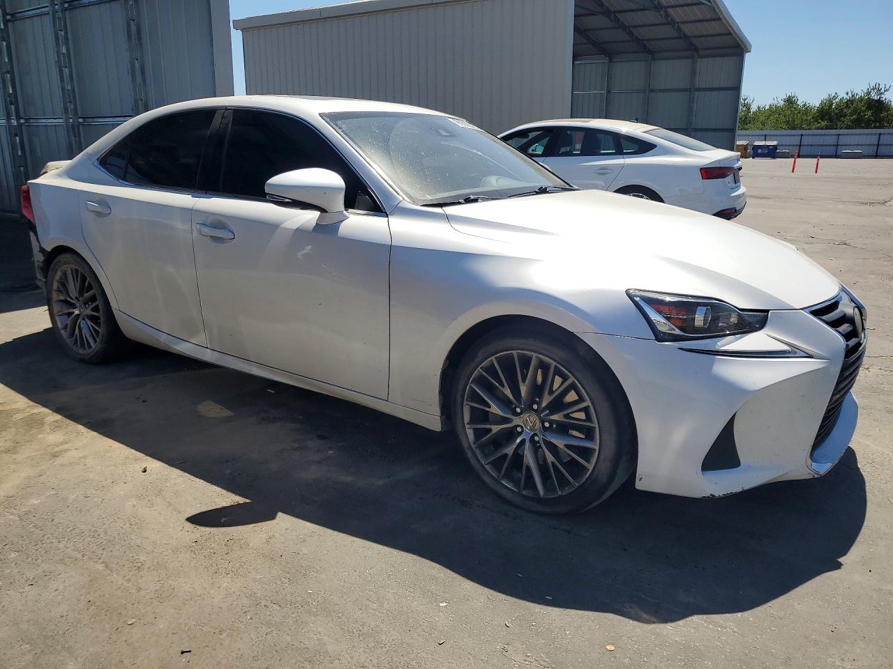 2017 LEXUS IS
