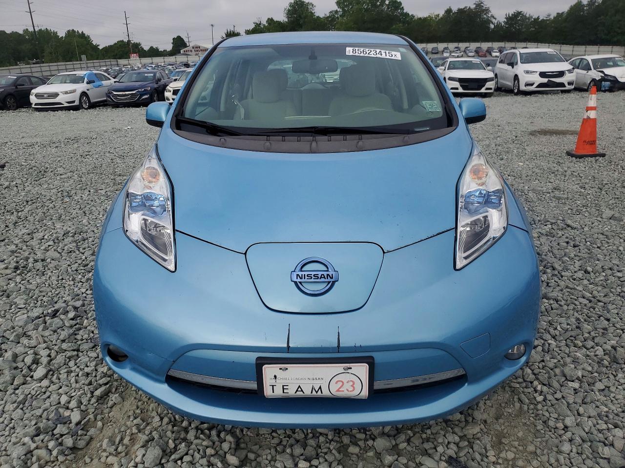 2015 NISSAN LEAF