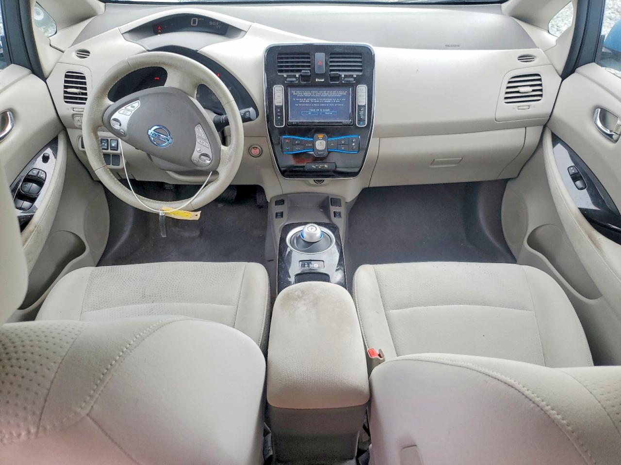 2015 NISSAN LEAF