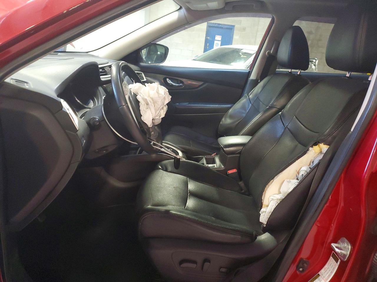 2015 NISSAN ROGUE