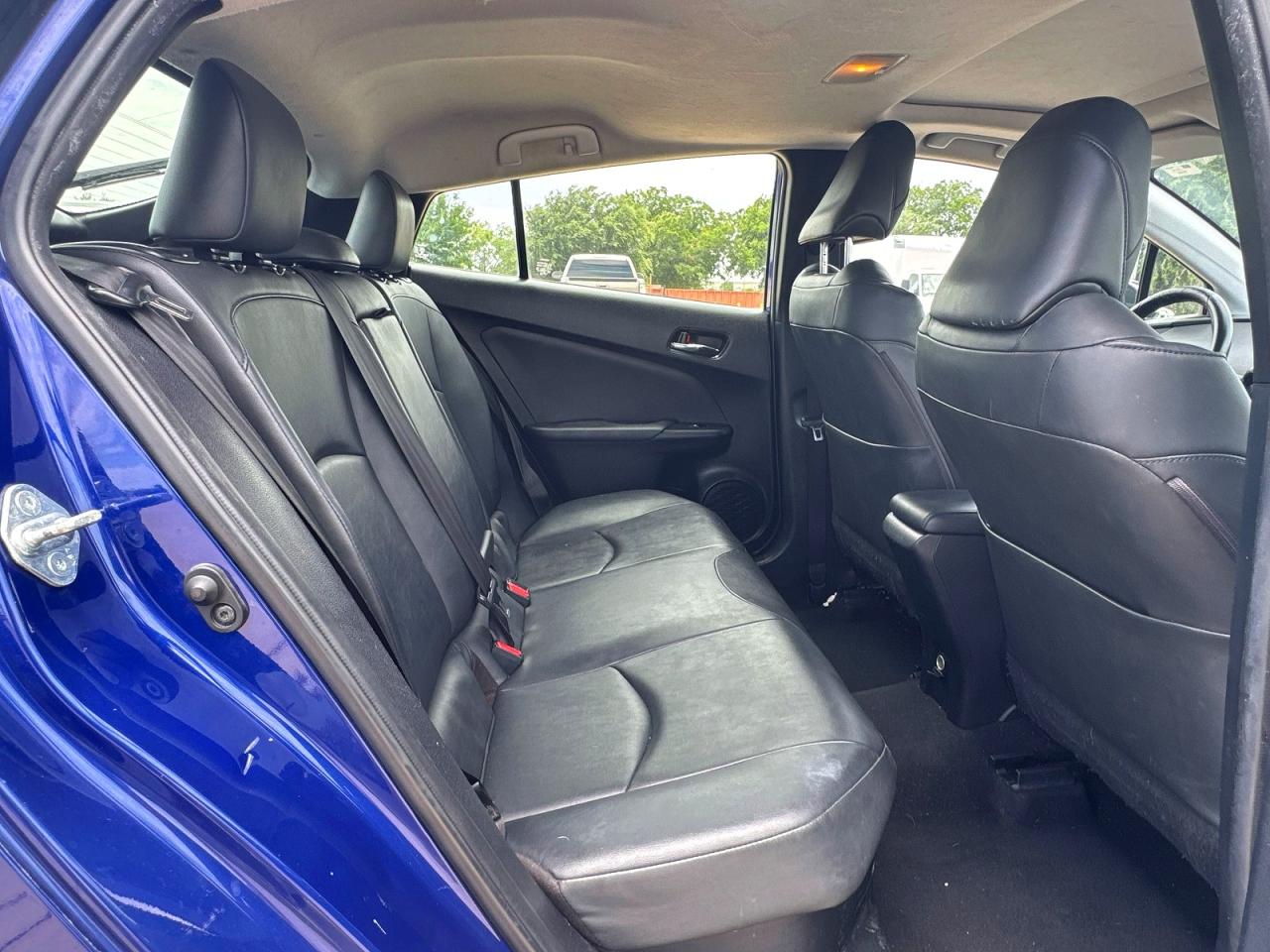 2016 TOYOTA PRIUS