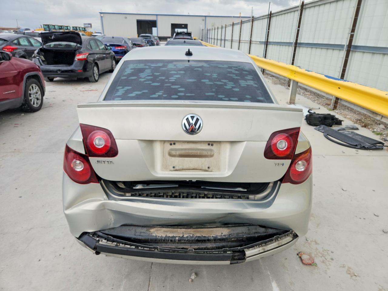 2010 VOLKSWAGEN JETTA