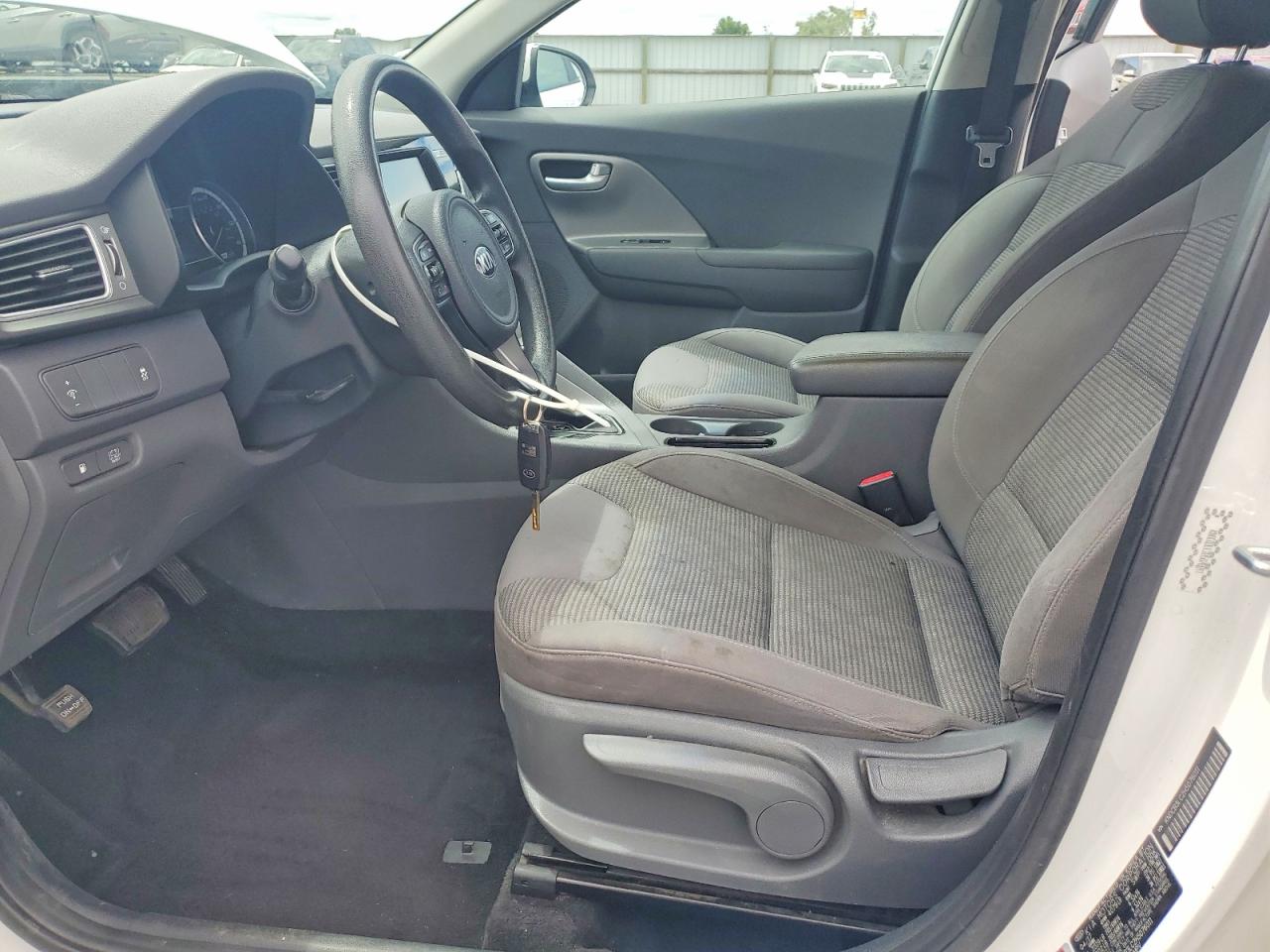 2017 KIA NIRO