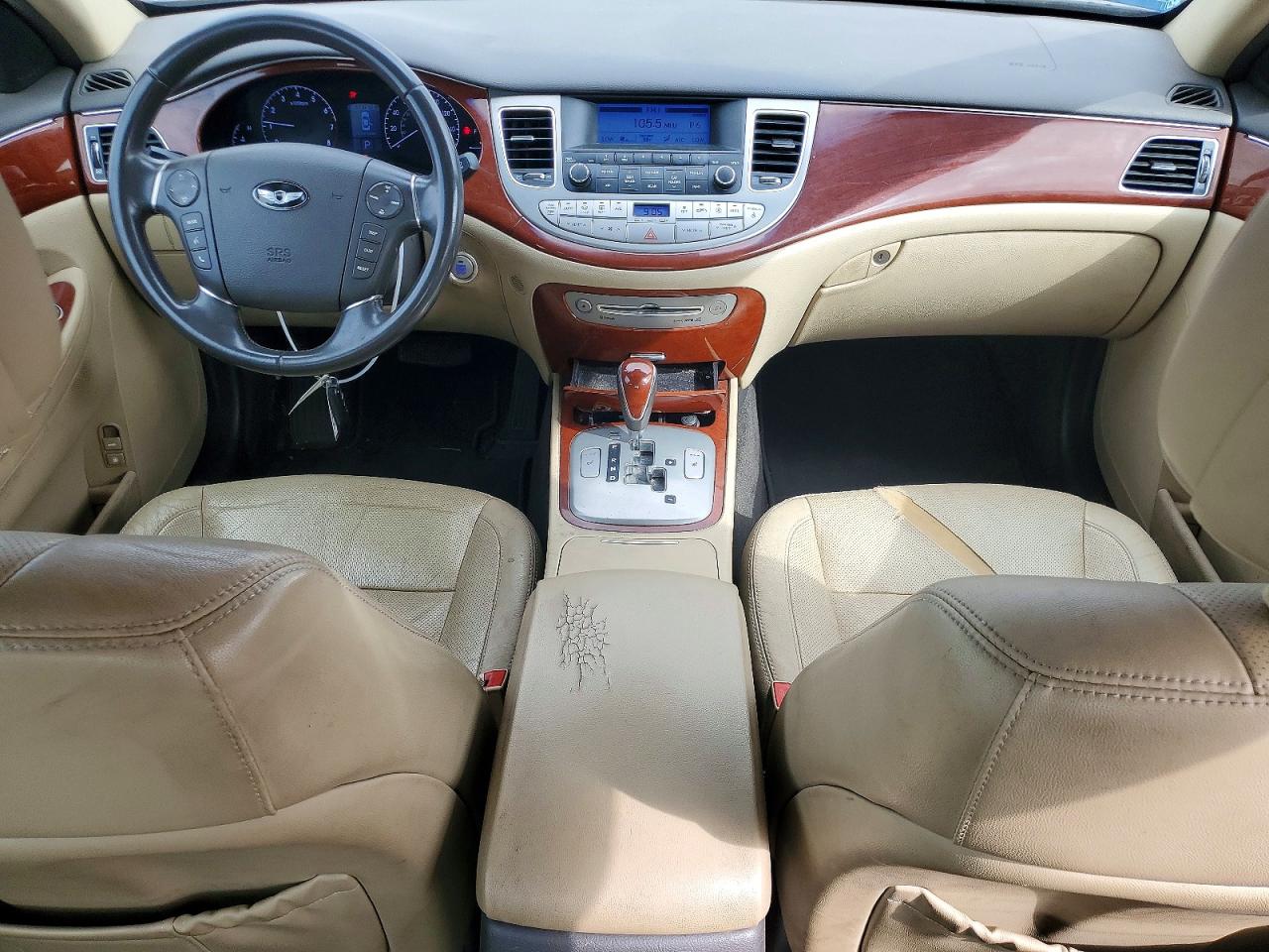 2013 HYUNDAI GENESIS