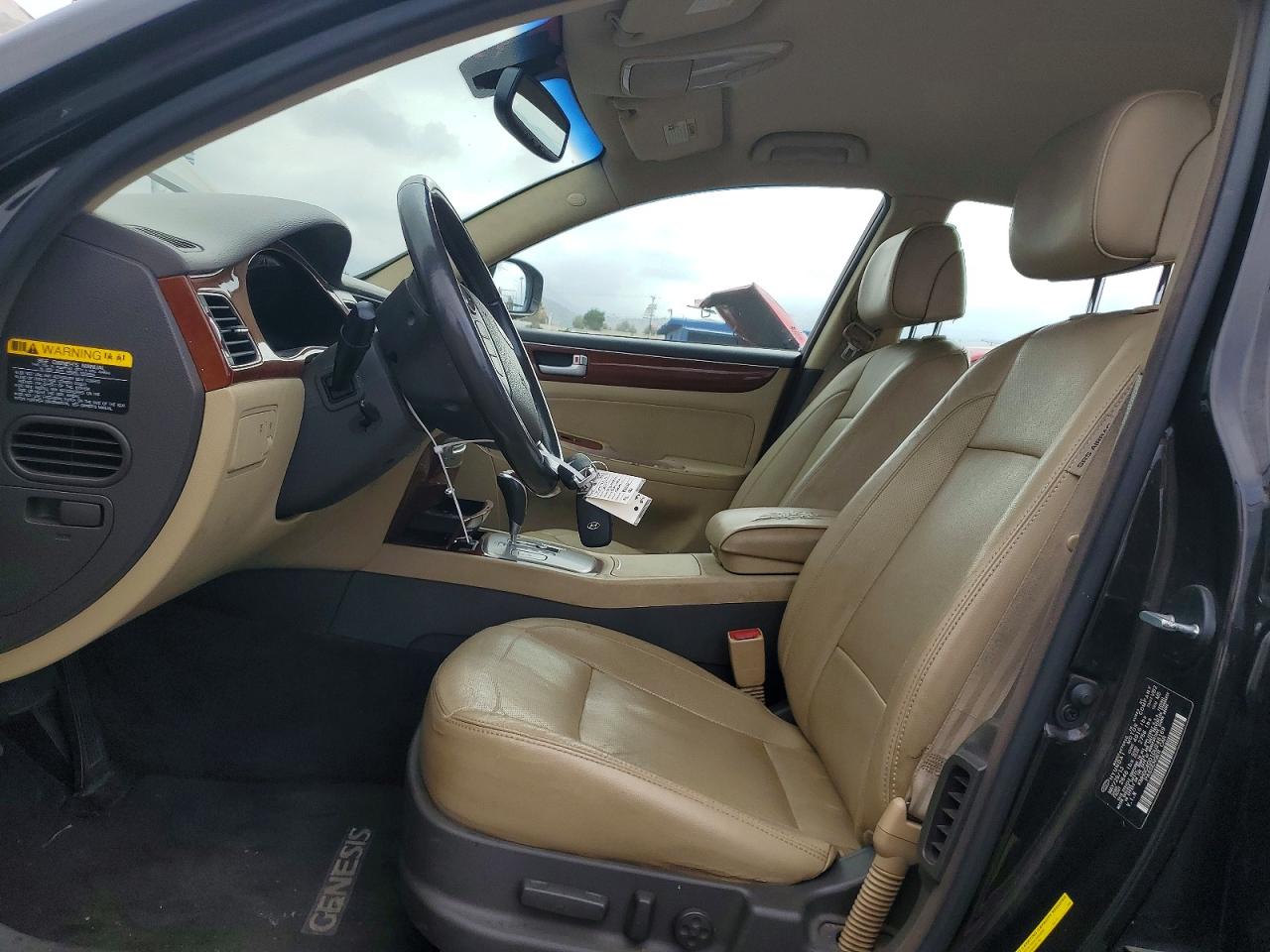 2013 HYUNDAI GENESIS