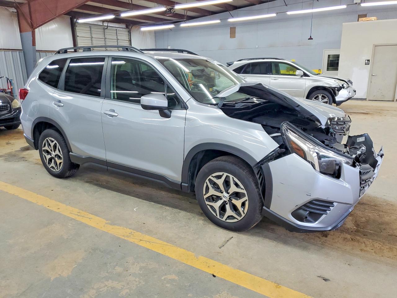 2022 SUBARU FORESTER