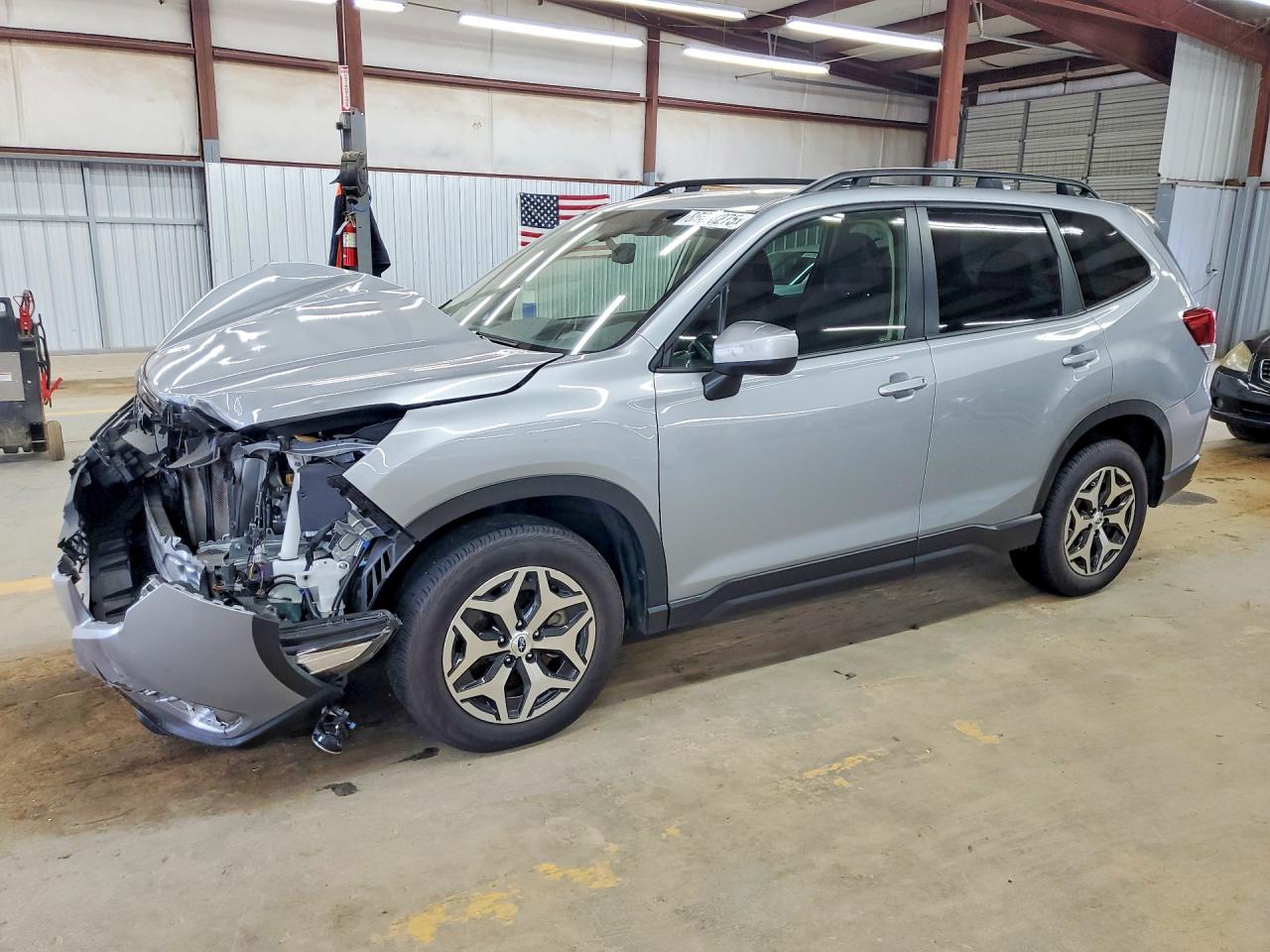 2022 SUBARU FORESTER