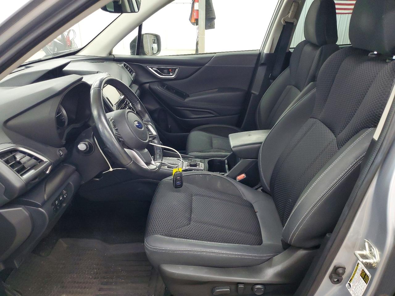 2022 SUBARU FORESTER