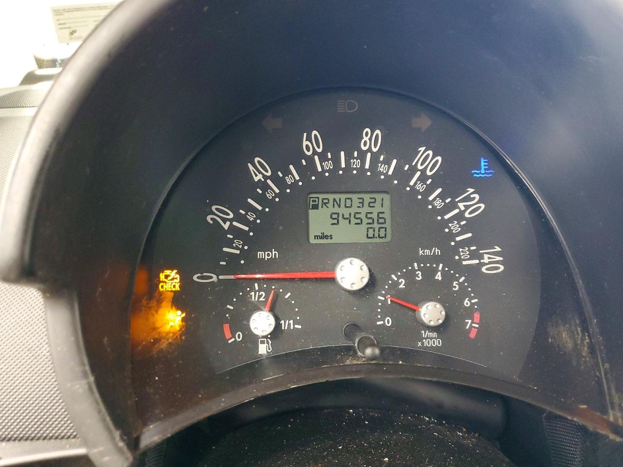 2004 VOLKSWAGEN BEETLE