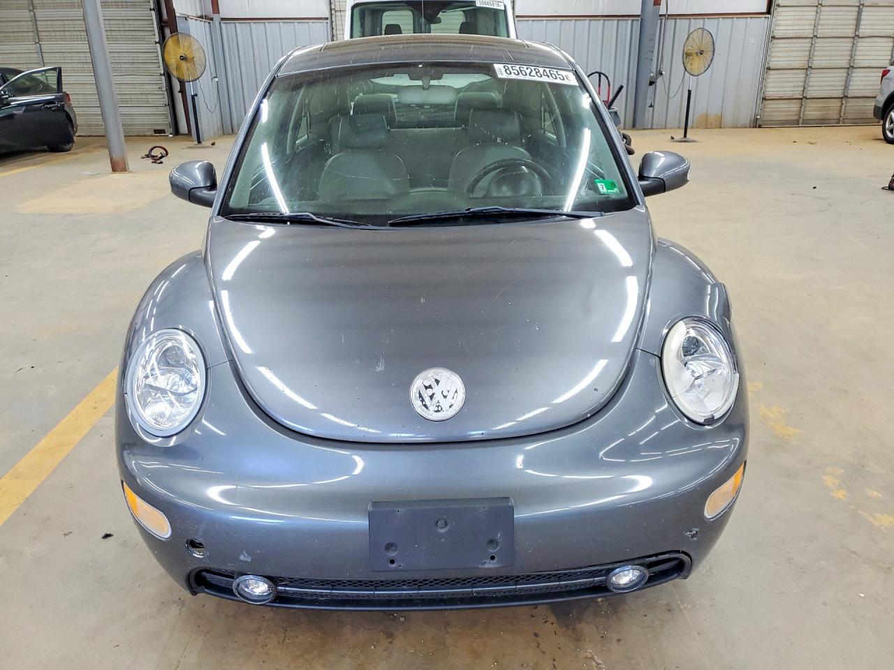 2004 VOLKSWAGEN BEETLE