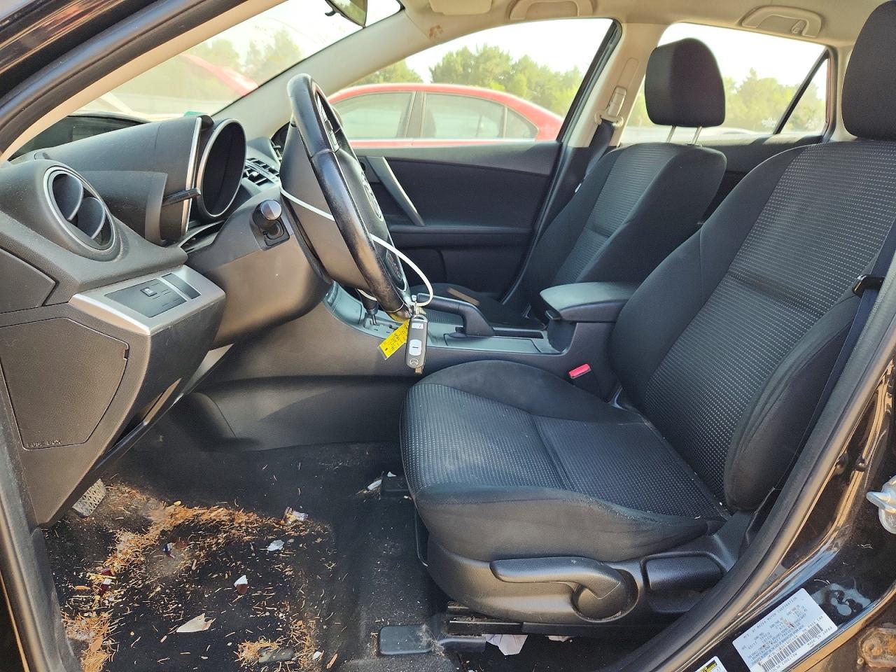 2013 MAZDA 3