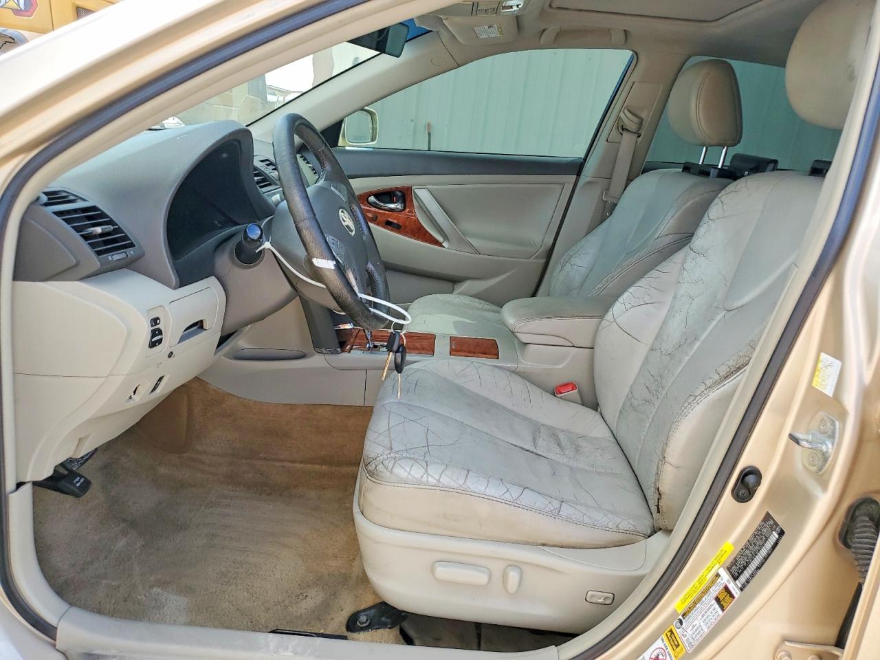 2011 TOYOTA CAMRY