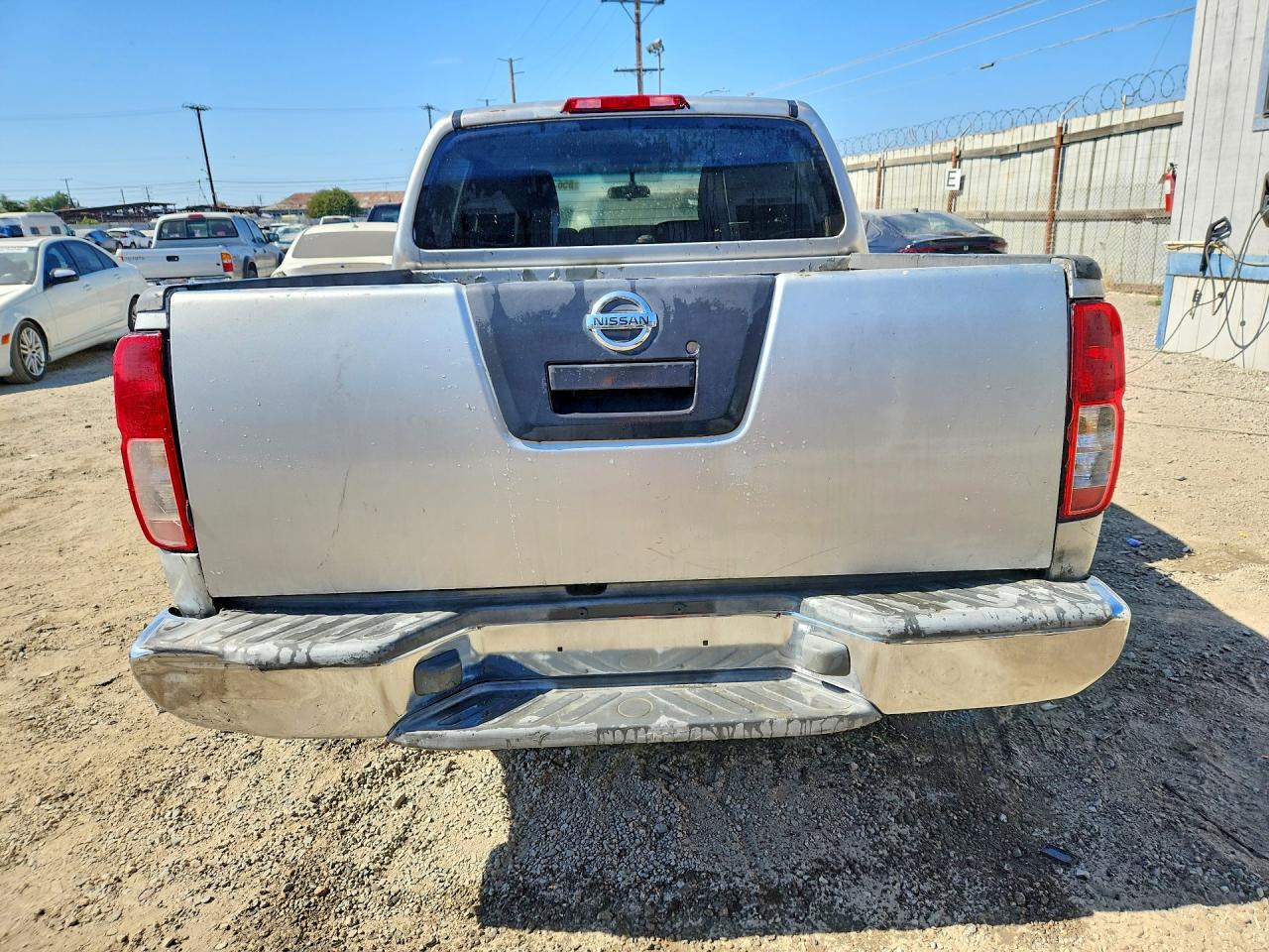 2006 NISSAN FRONTIER