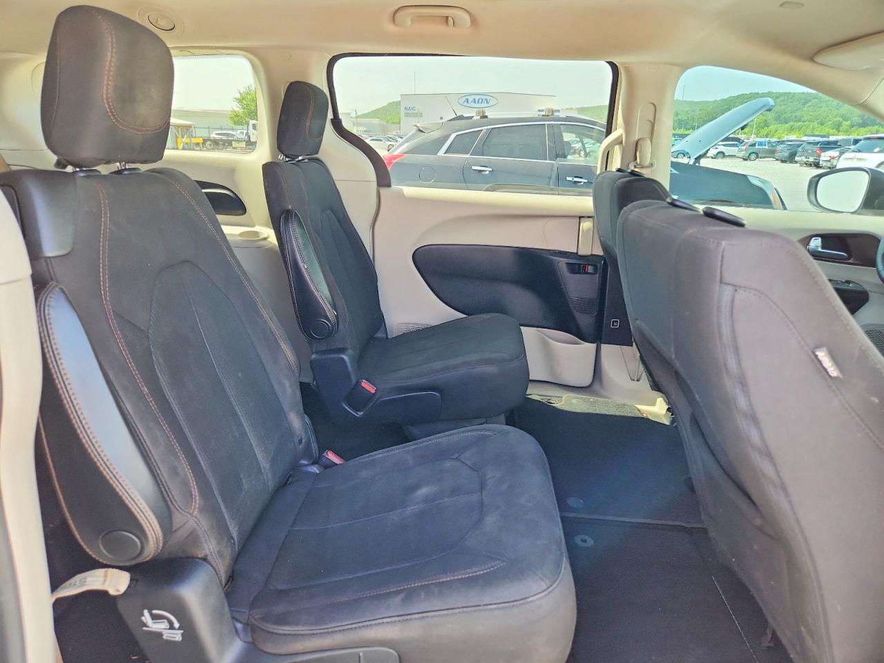 2017 CHRYSLER PACIFICA