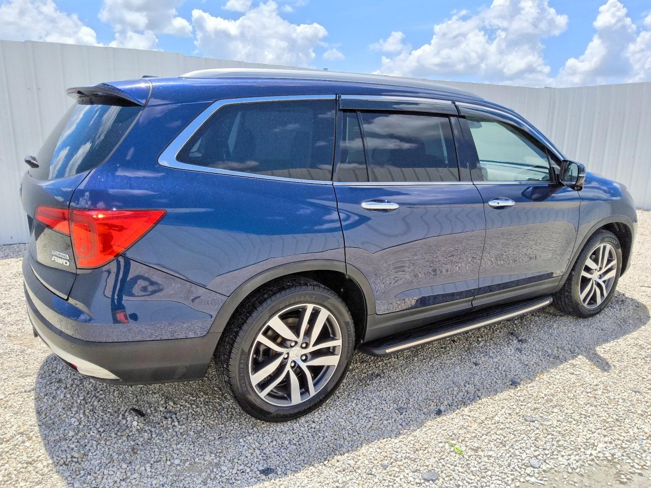 2016 HONDA PILOT