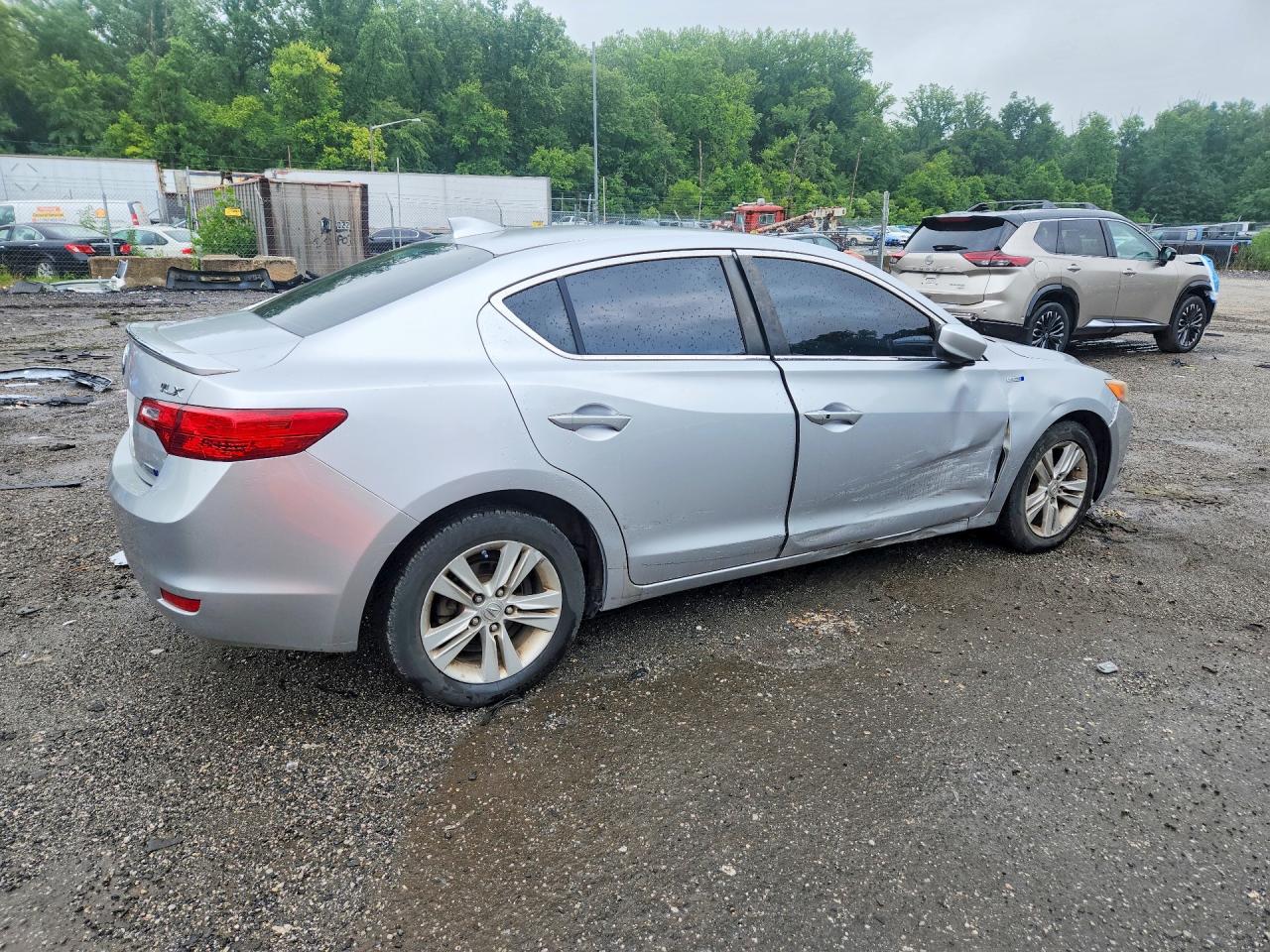 2013 ACURA ILX