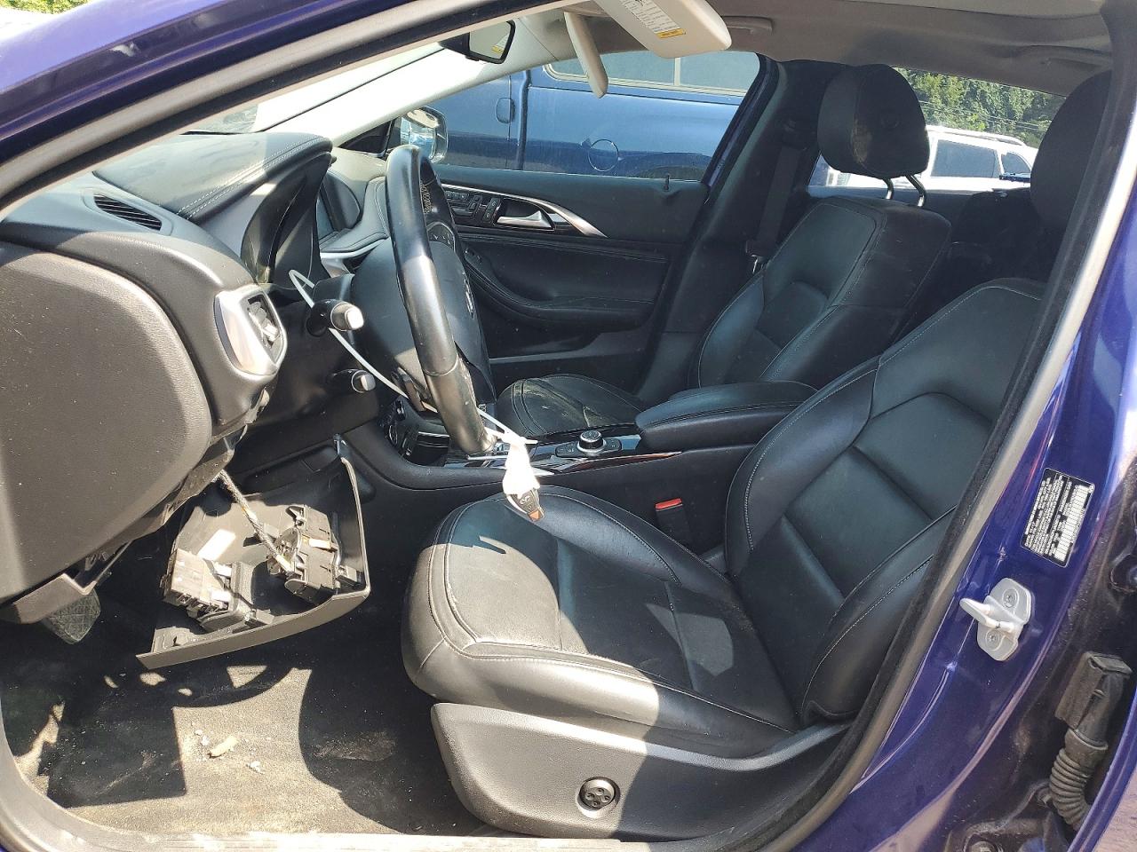 2018 INFINITI QX30
