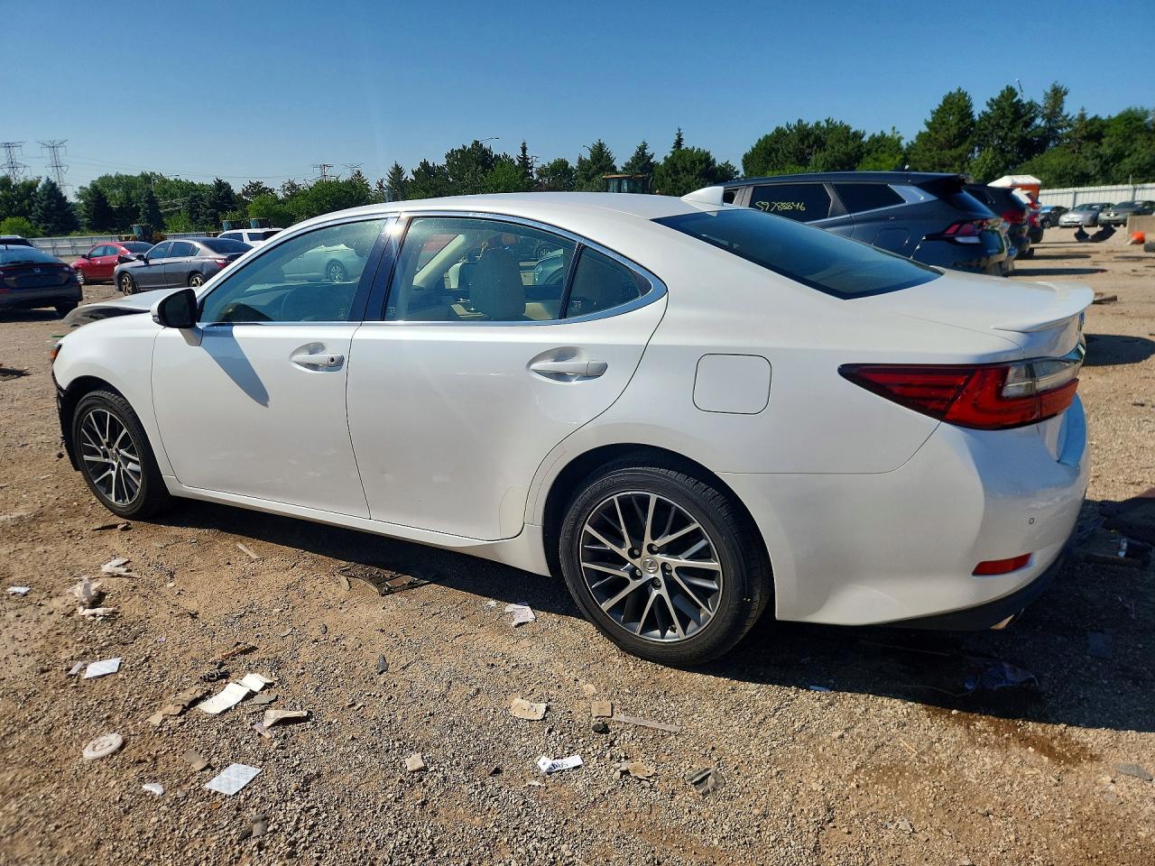 2016 LEXUS ES350