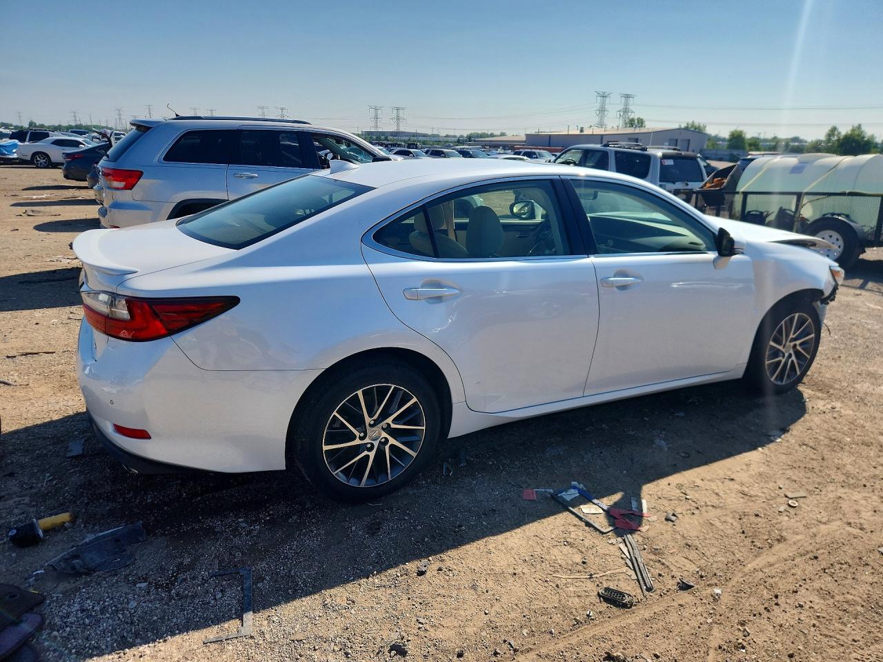 2016 LEXUS ES350