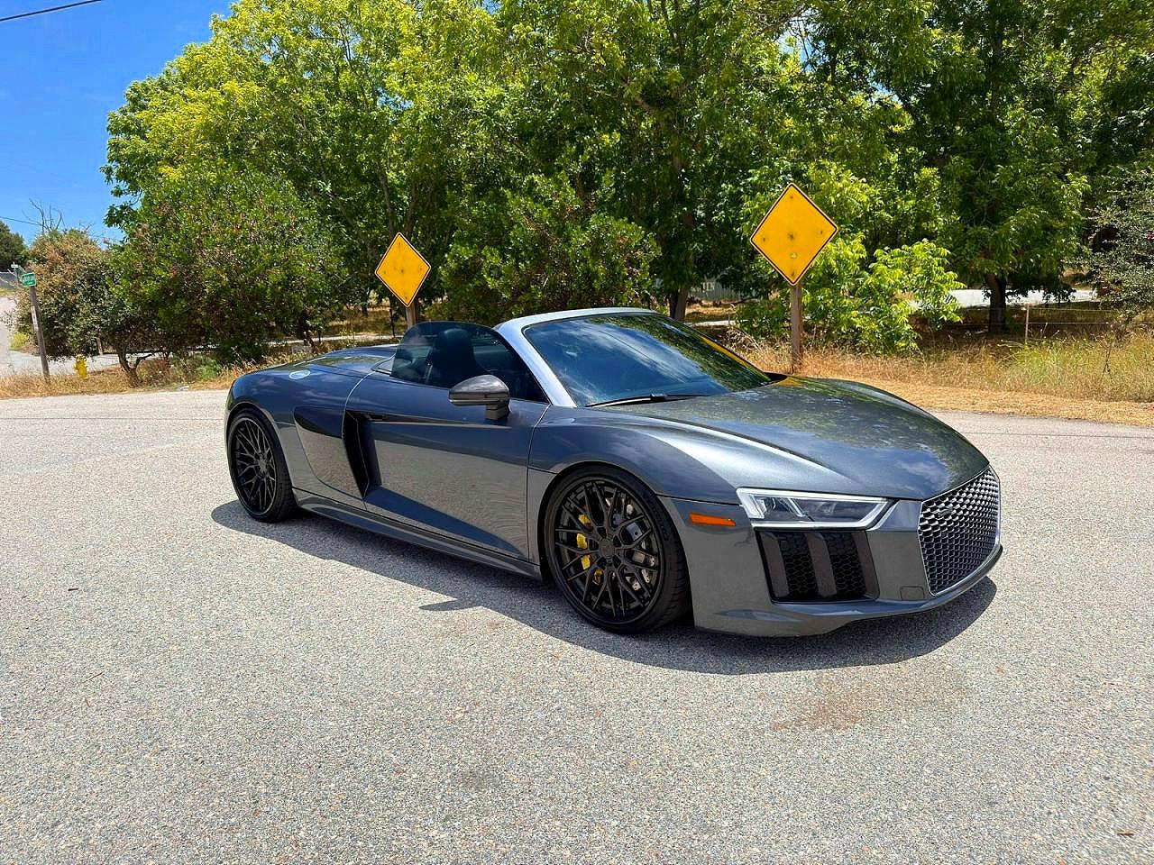 2017 AUDI R8