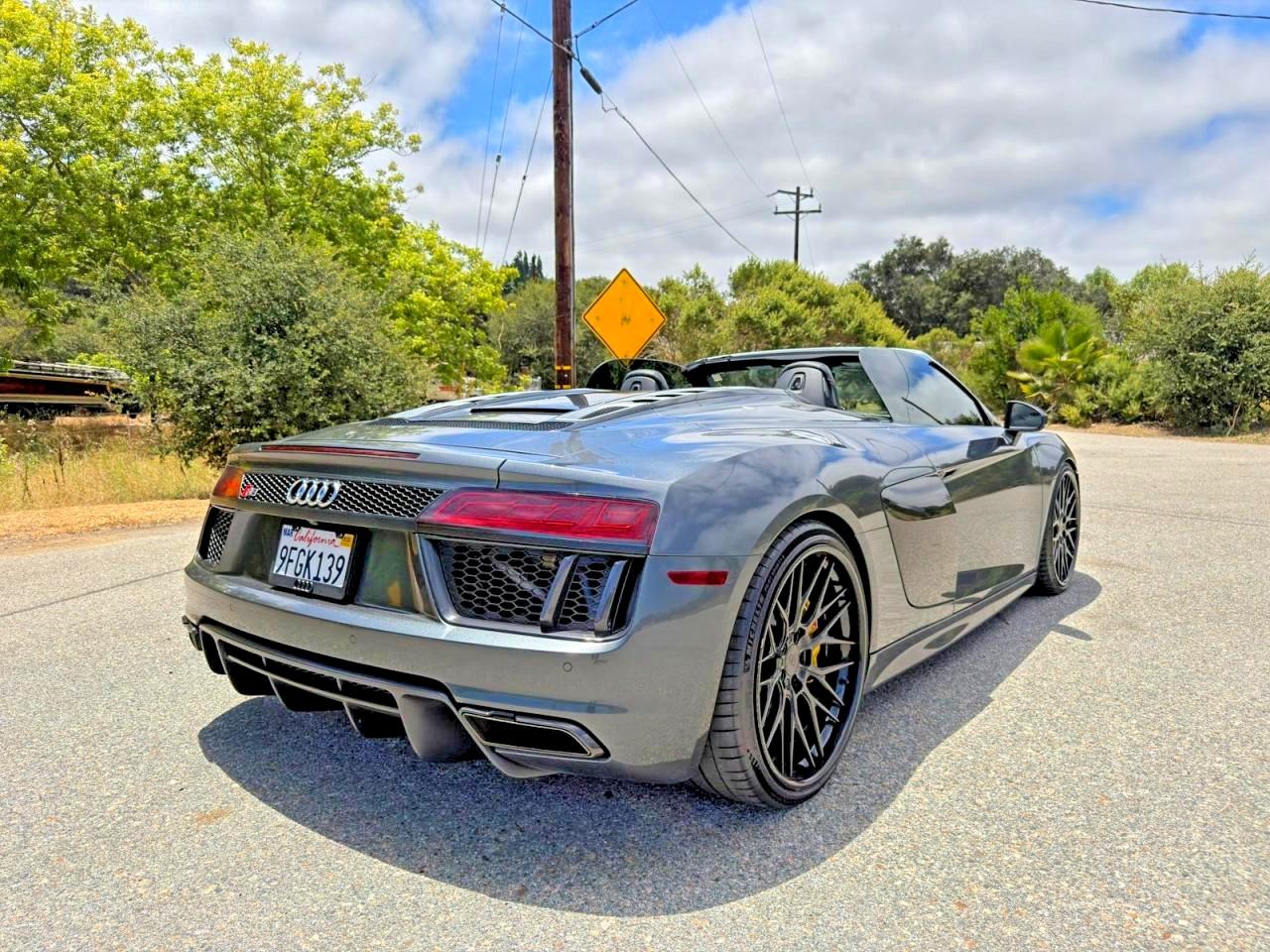 2017 AUDI R8