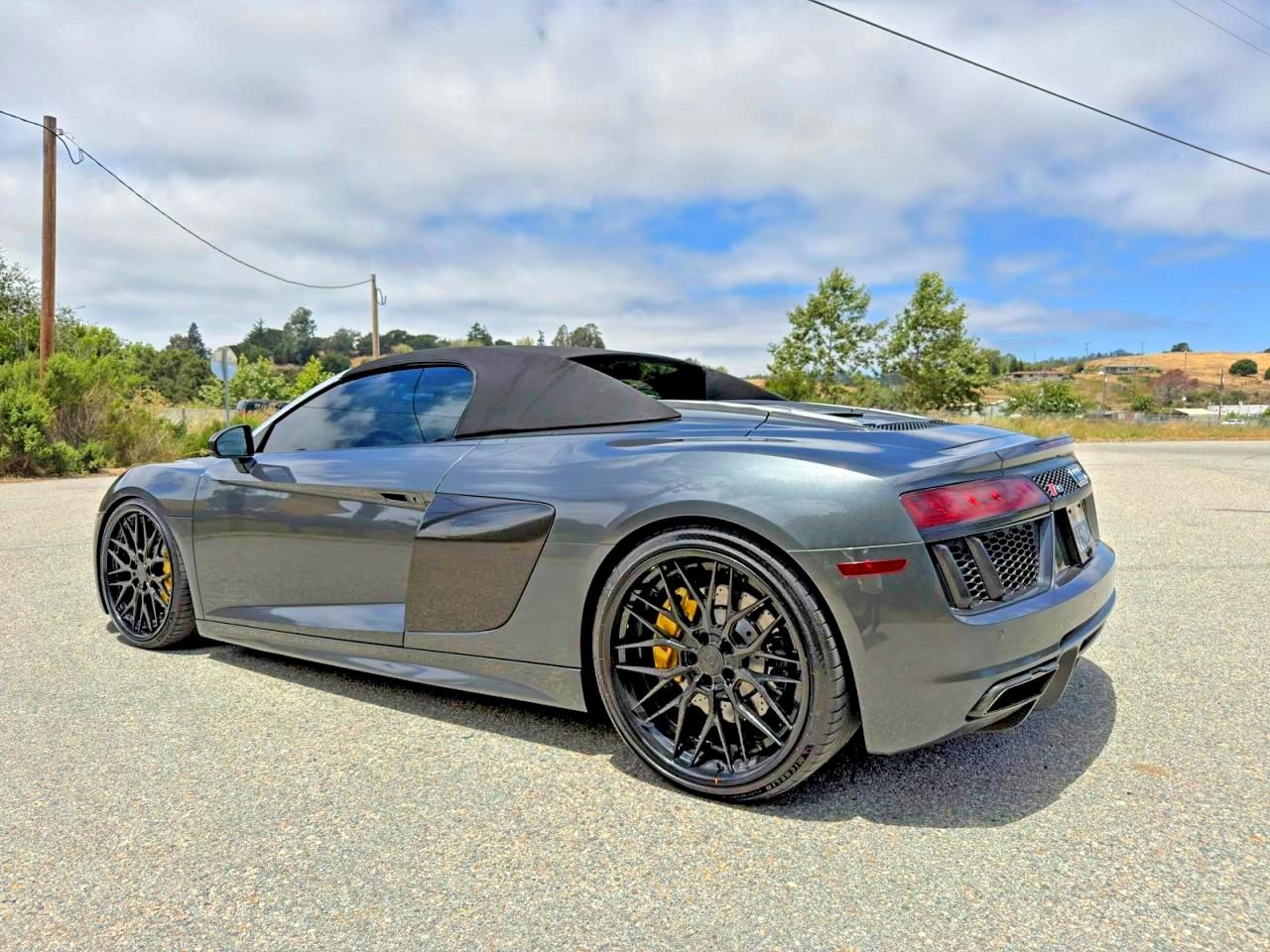 2017 AUDI R8