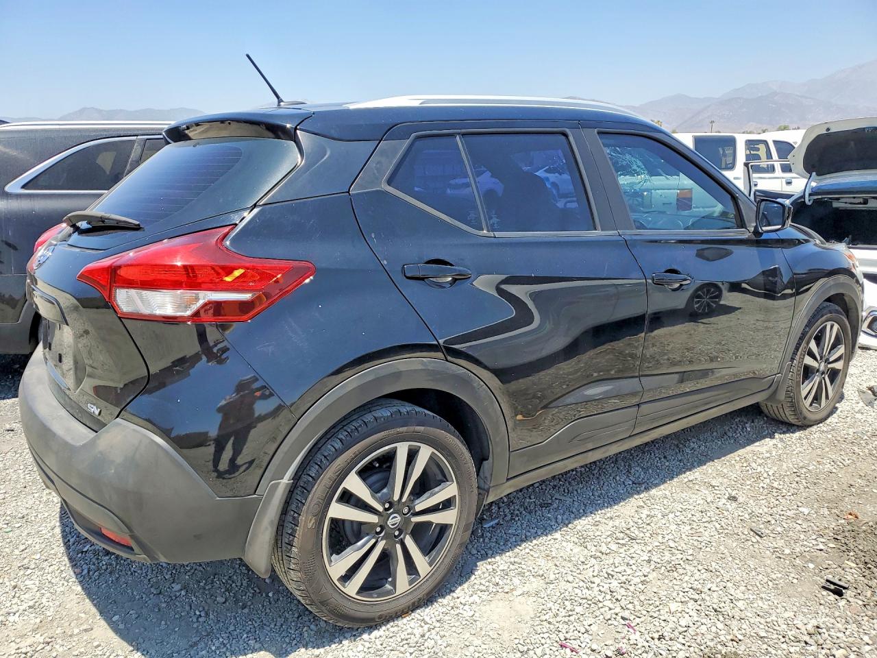 2019 NISSAN KICKS