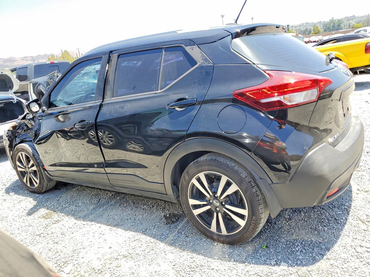 2019 NISSAN KICKS