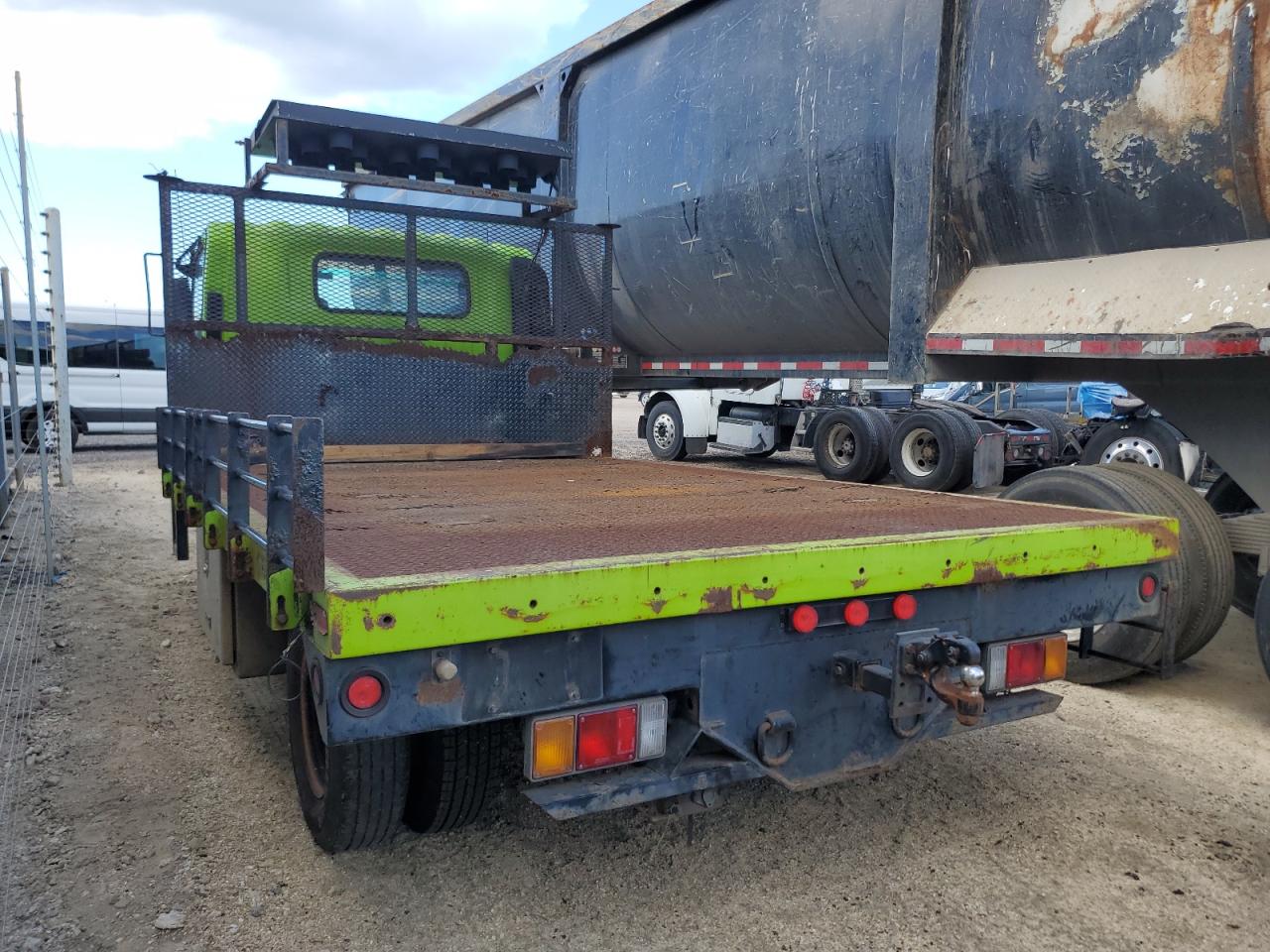 2014 ISUZU NPR