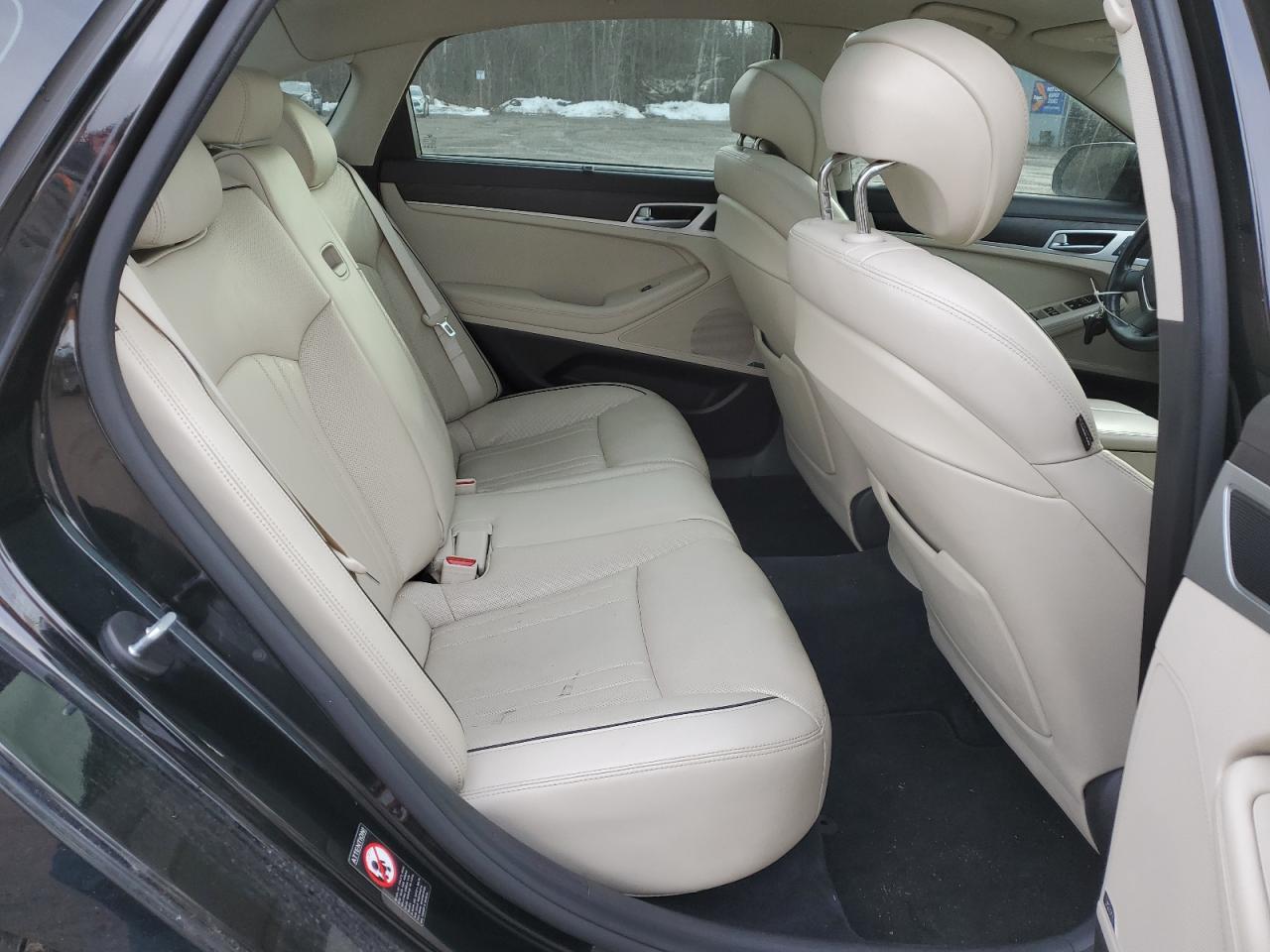 2015 HYUNDAI GENESIS