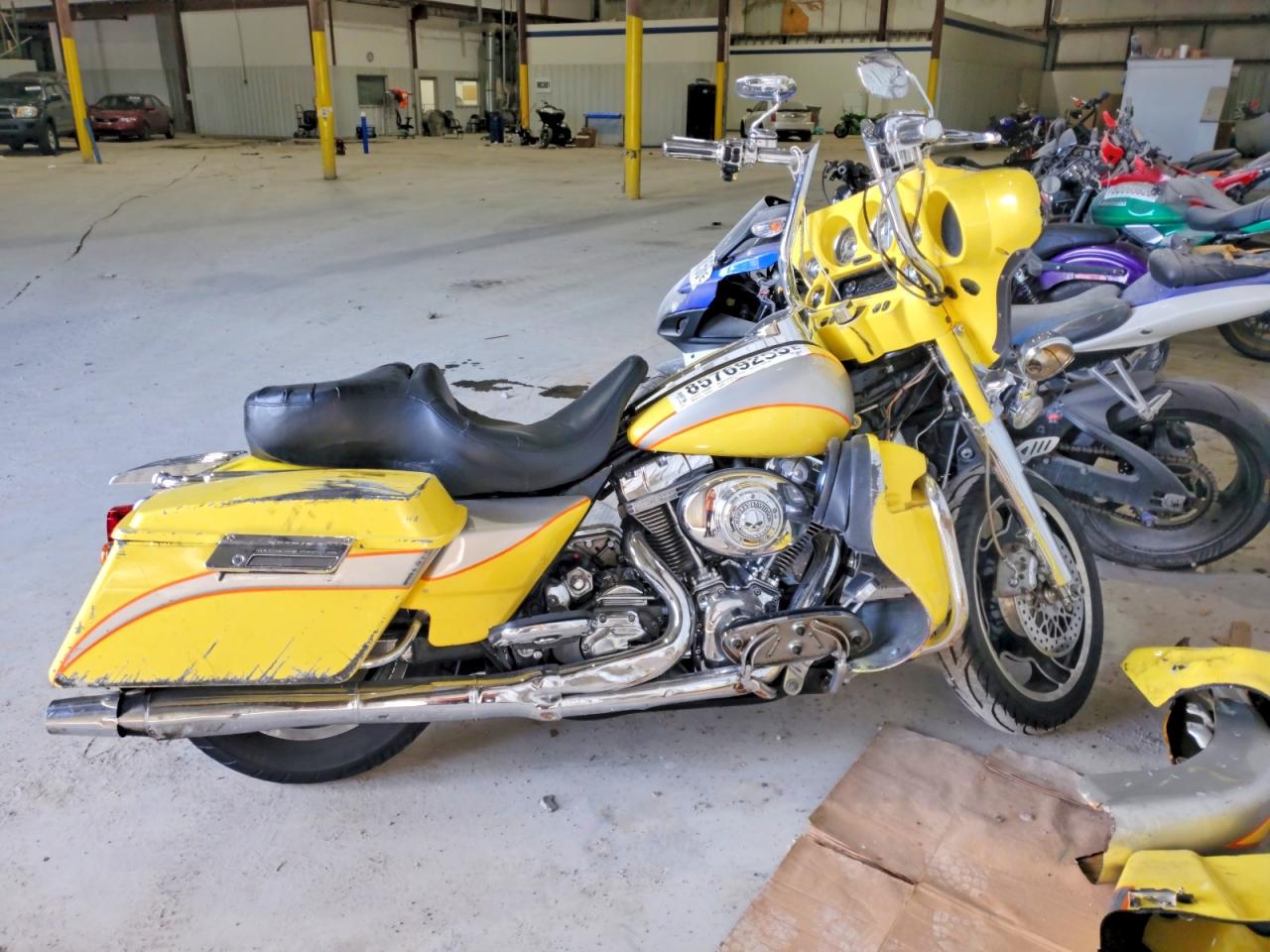 2005 HARLEY-DAVIDSON FLSE