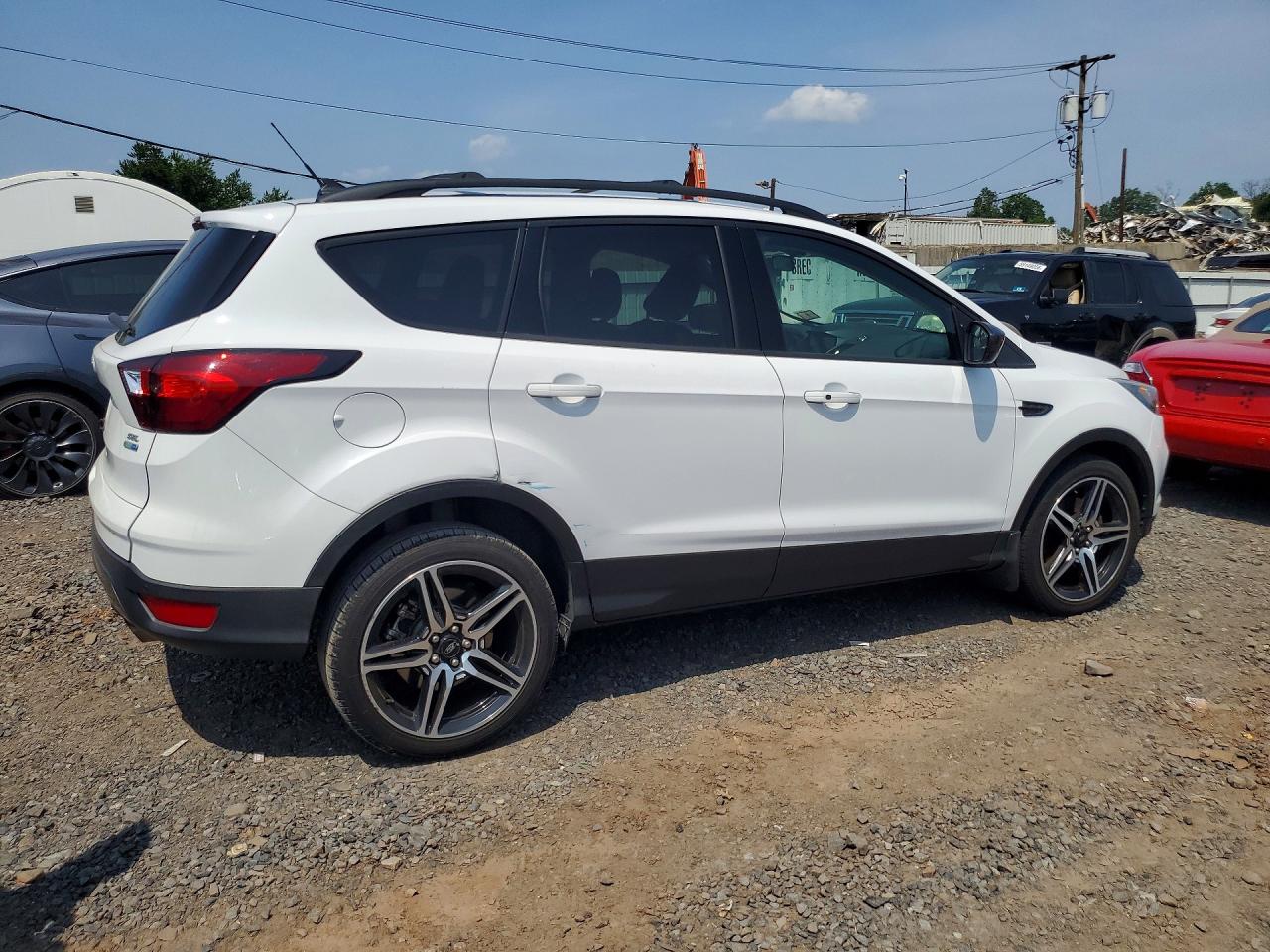 2019 FORD ESCAPE