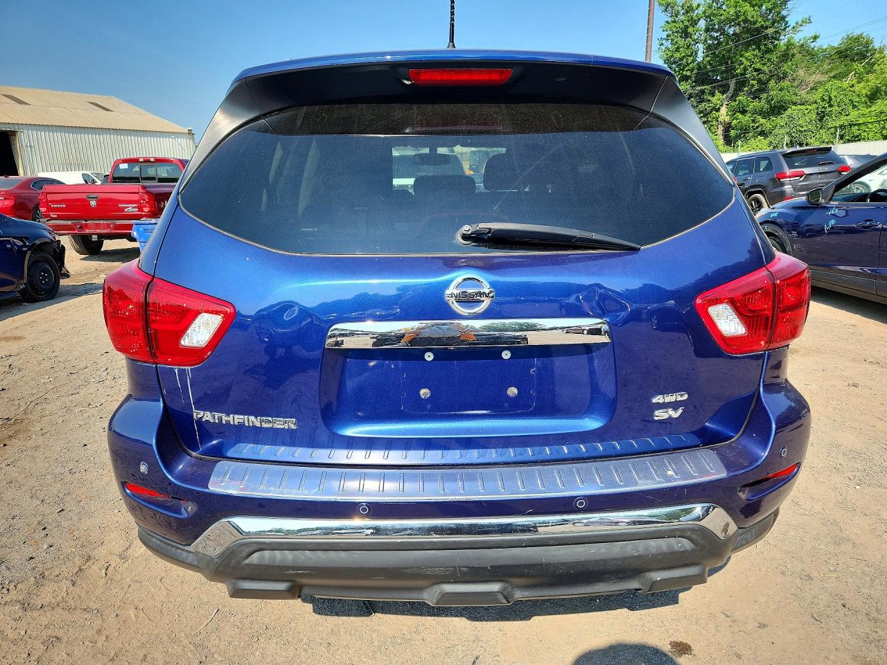 2017 NISSAN PATHFINDER