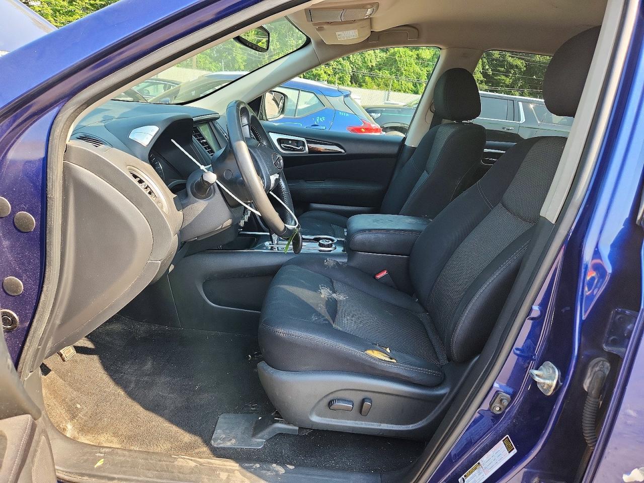 2017 NISSAN PATHFINDER