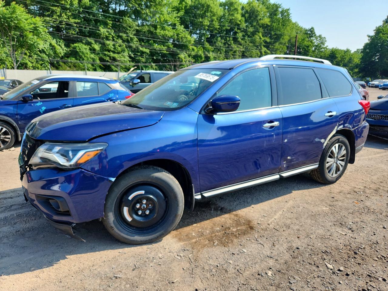 2017 NISSAN PATHFINDER