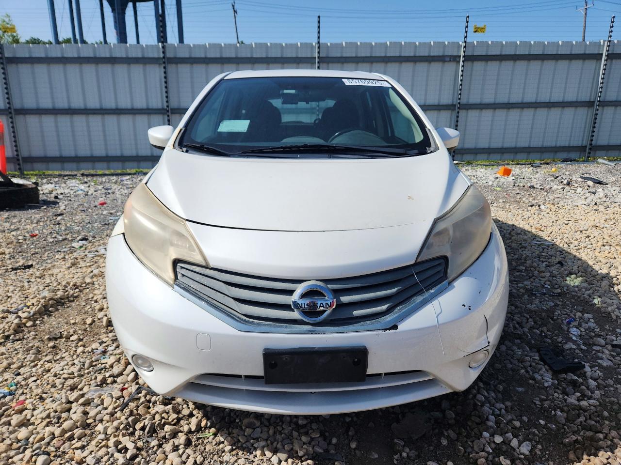 2015 NISSAN VERSA