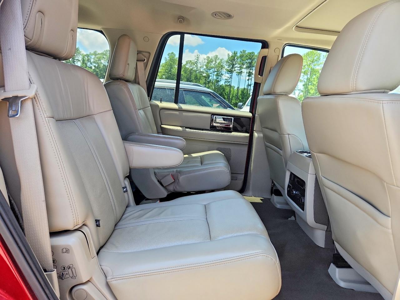 2017 LINCOLN NAVIGATOR