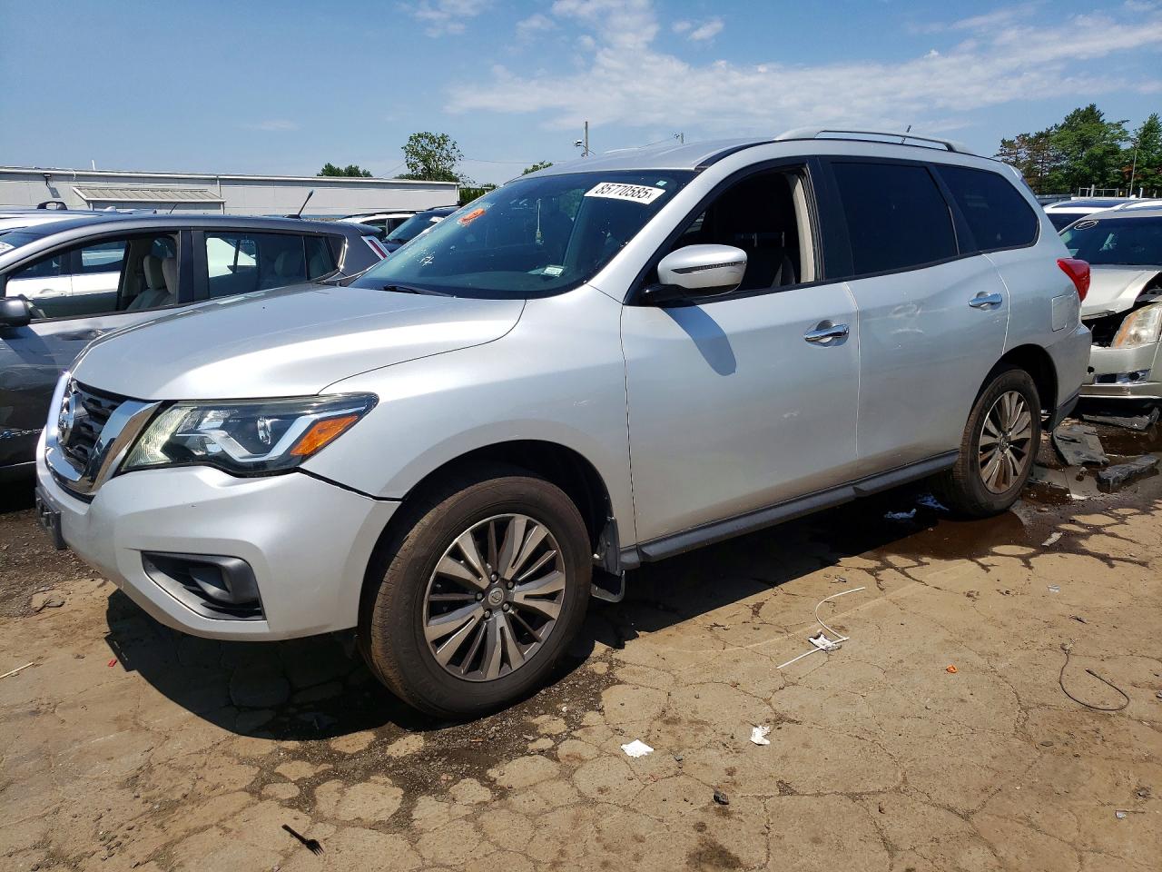 2017 NISSAN PATHFINDER