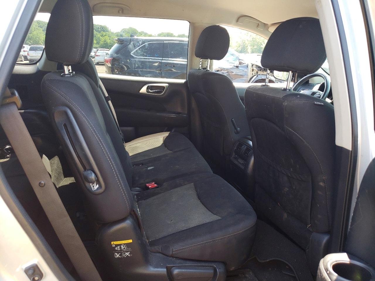 2017 NISSAN PATHFINDER