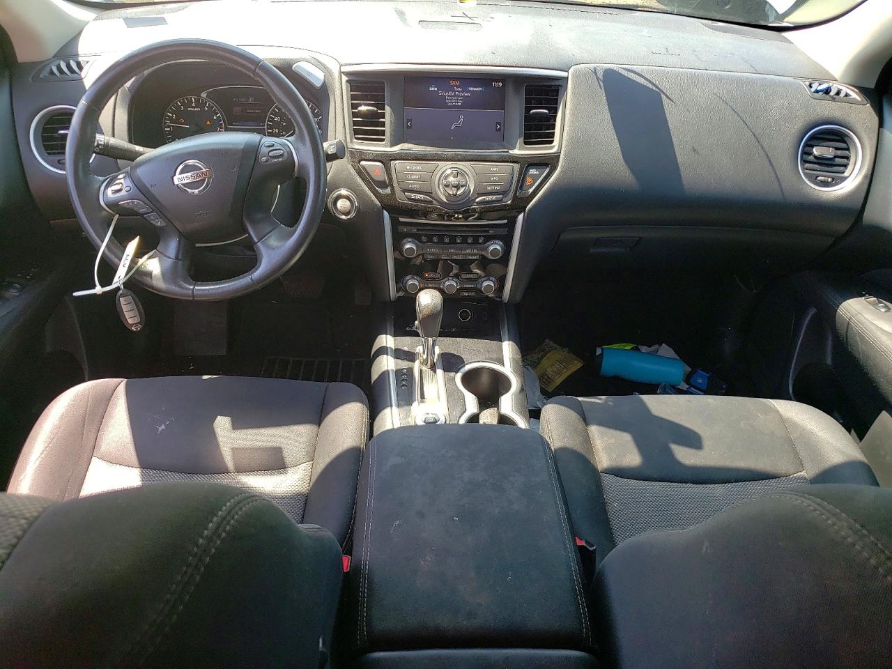 2017 NISSAN PATHFINDER