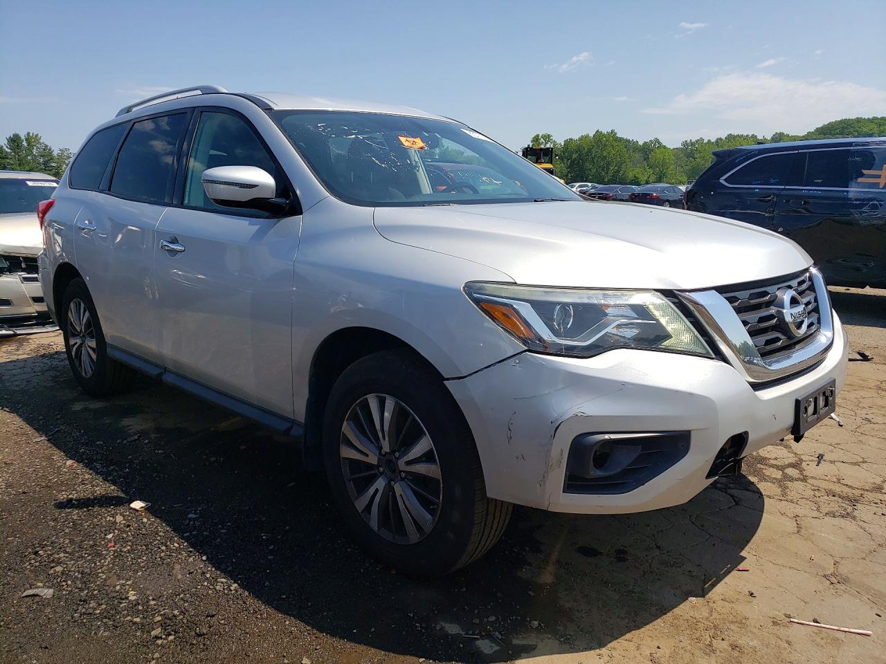 2017 NISSAN PATHFINDER