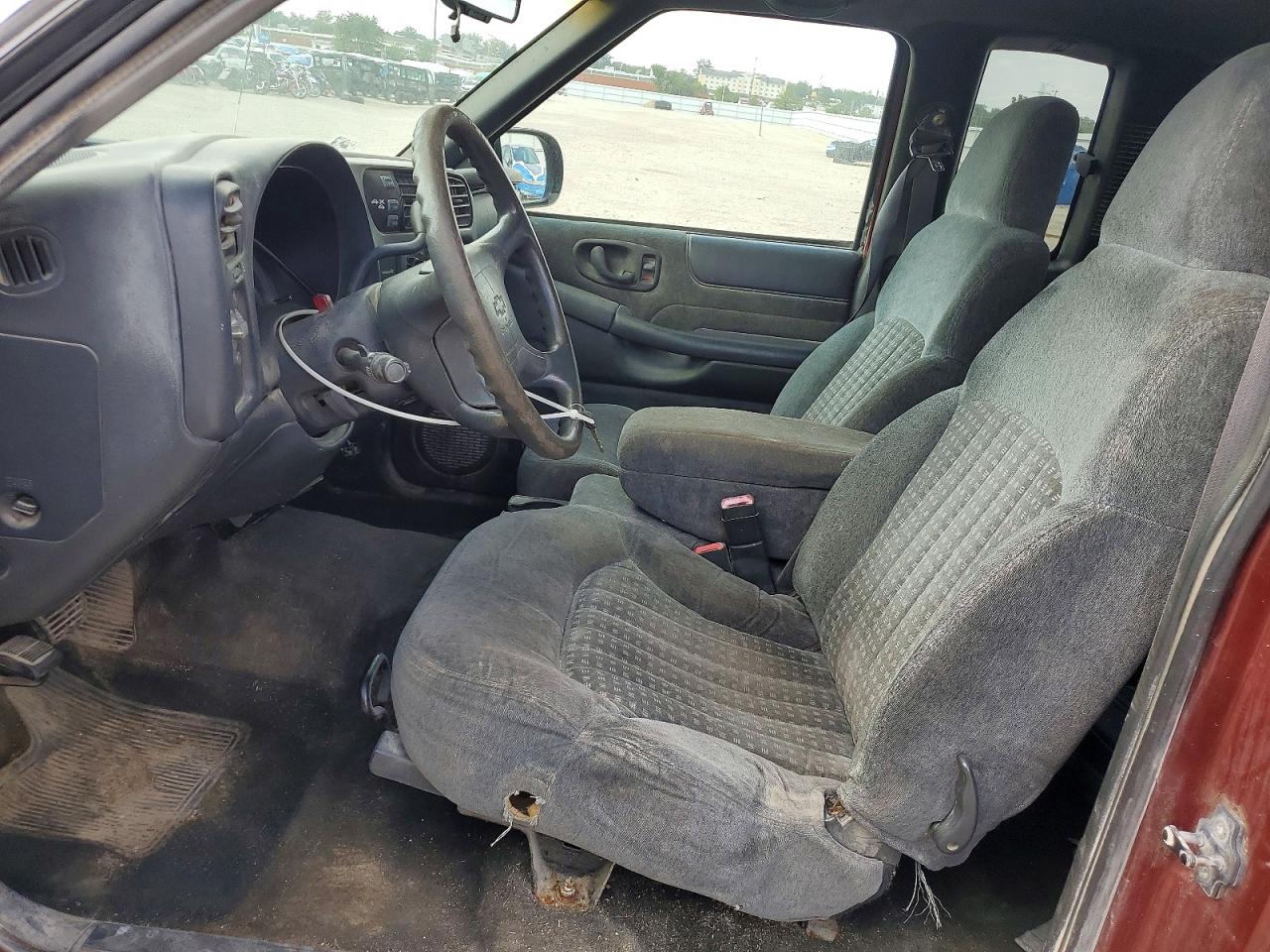 1998 CHEVROLET S10