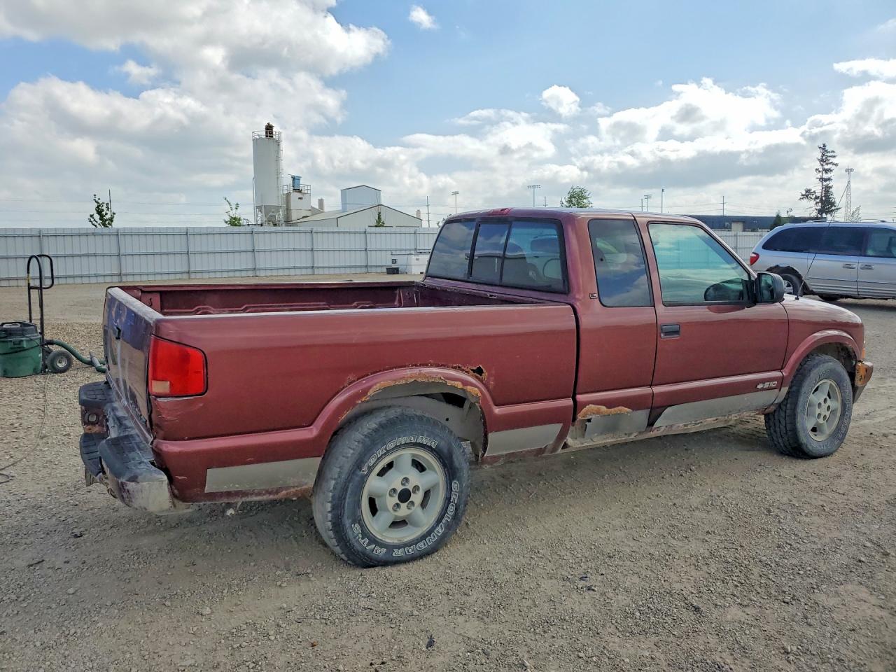 1998 CHEVROLET S10