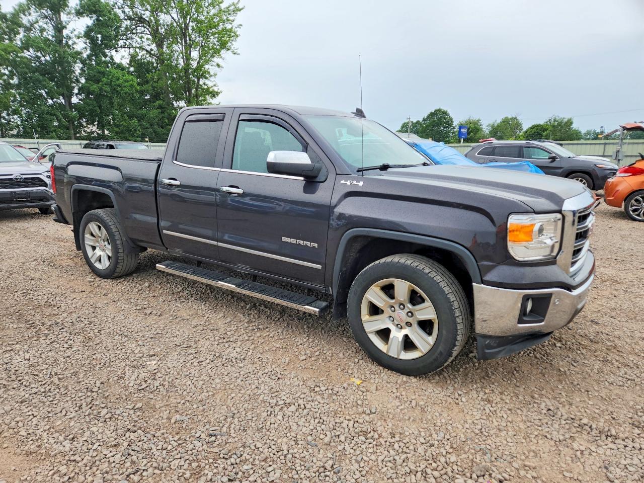 2015 GMC SIERRA